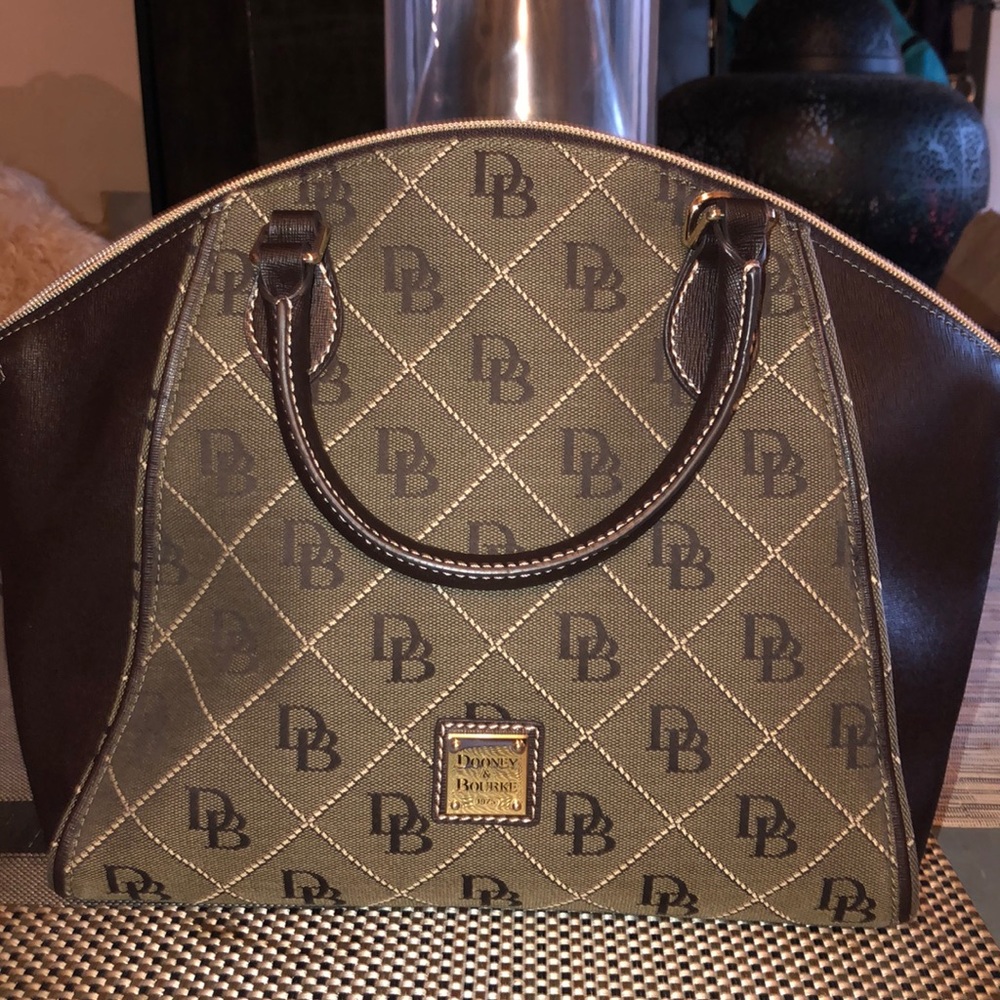 Sold $80 Dooney & Bourke satchel